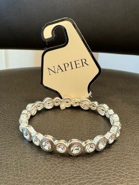 NWT Napier Silver Tone Simulated Crystal Stretch Bracelet